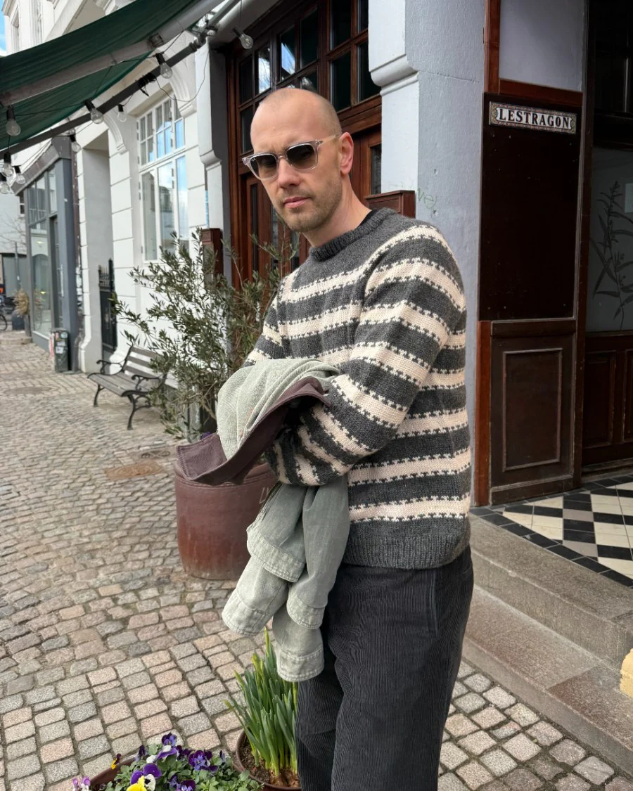 Key Sweater Man - Image 4