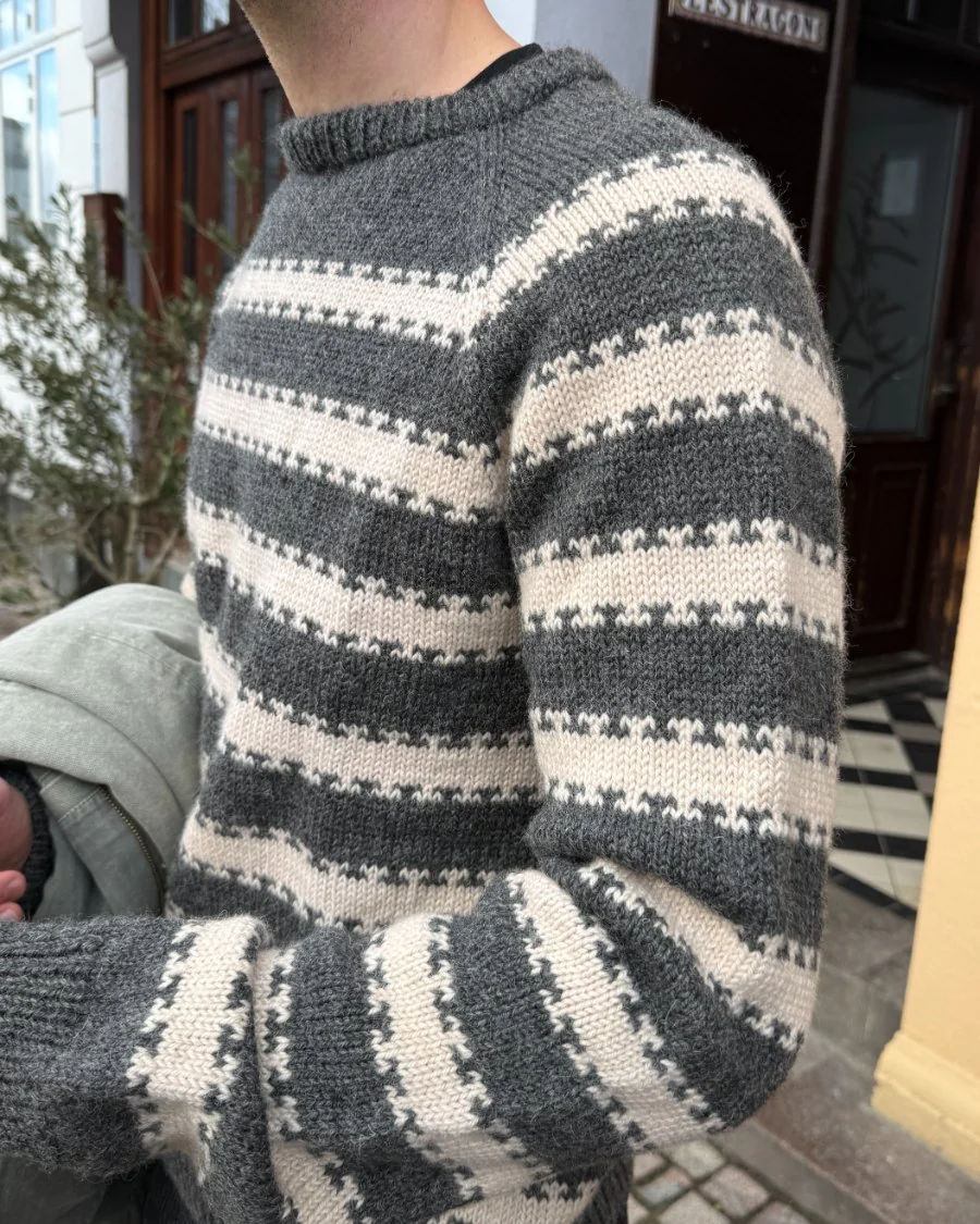 Key Sweater Man - Image 5