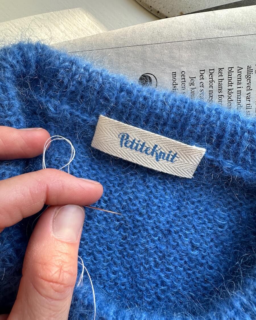 "PetiteKnit"-label 5 stk. - Electric Blue - Image 2